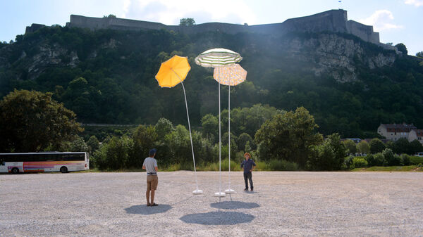 Deana Kolencikova / Dancing umbrellas, 2018 Besançon © Deana Kolencikova